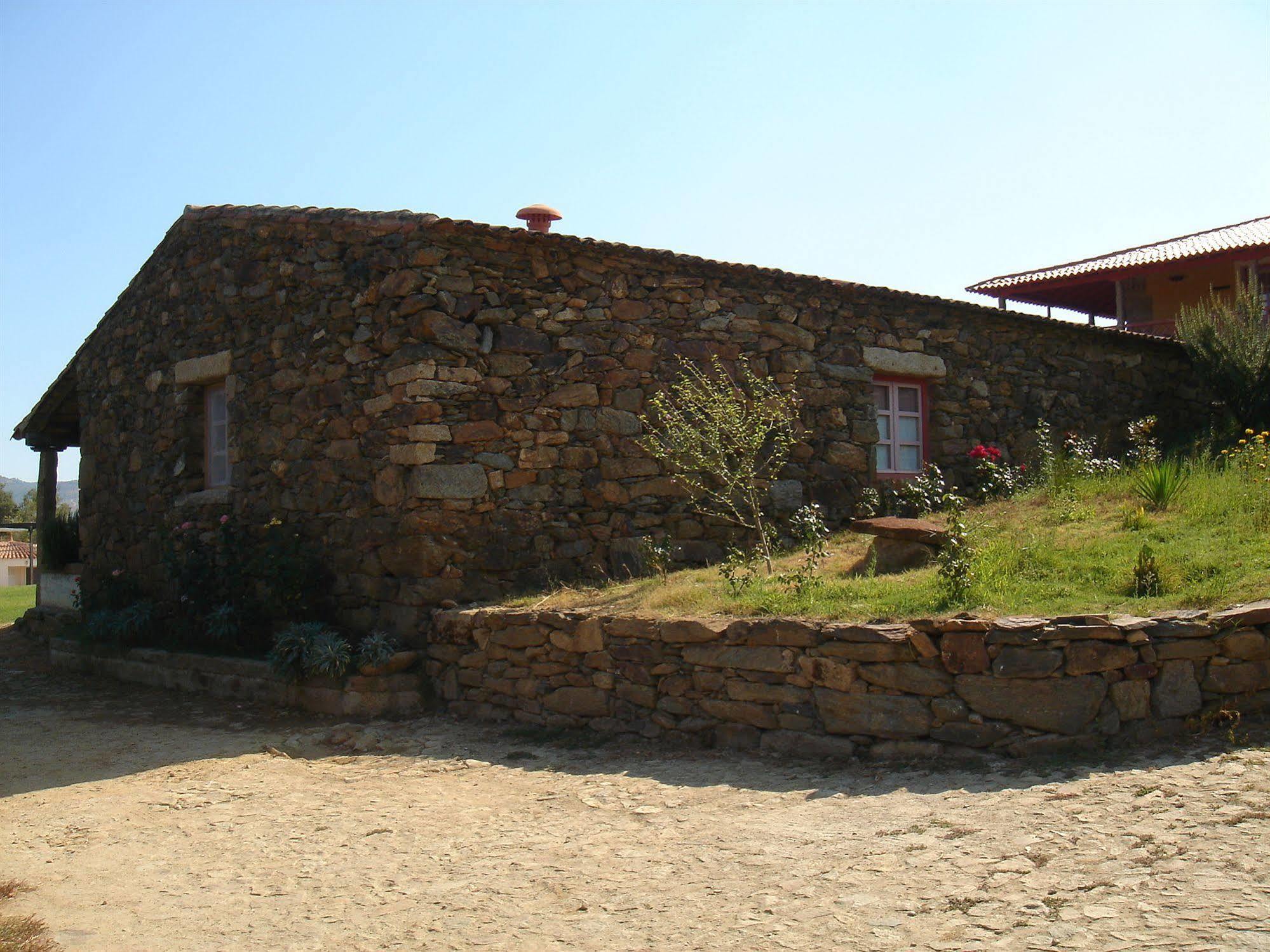Quinta Do Barracao Da Vilarica Lodões Extérieur photo